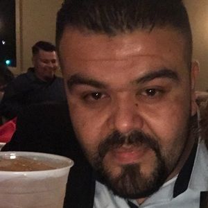 Meet your Posher, Carlos